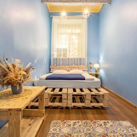 Garis Factory Hostel Kiev Ngoại thất bức ảnh