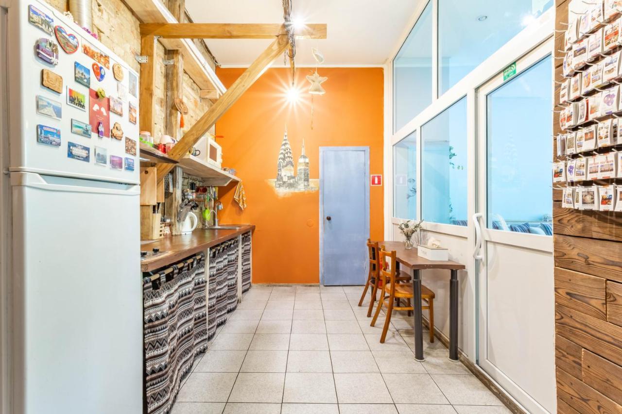 Garis Factory Hostel Kiev Ngoại thất bức ảnh