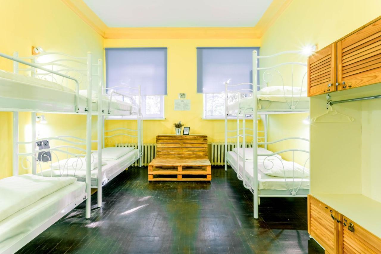 Garis Factory Hostel Kiev Ngoại thất bức ảnh