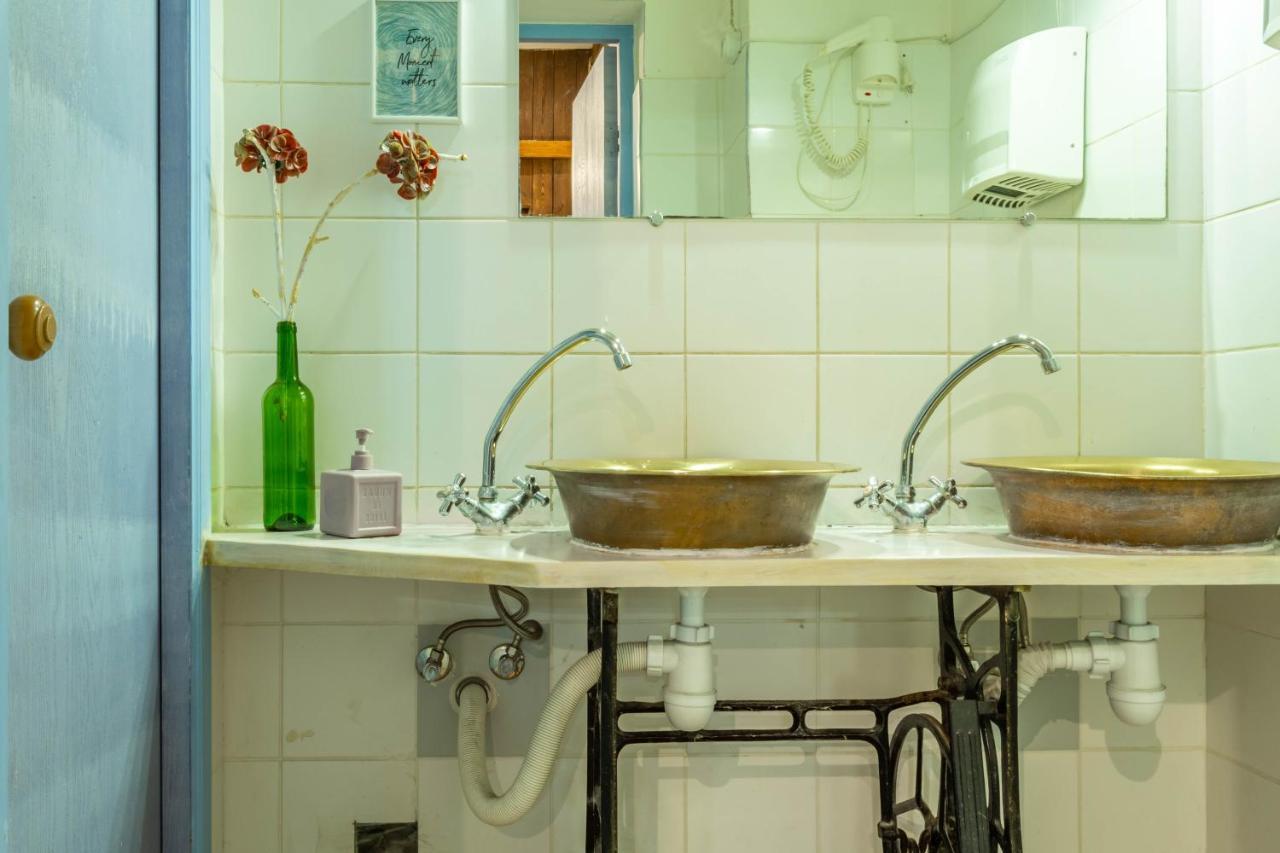 Garis Factory Hostel Kiev Ngoại thất bức ảnh