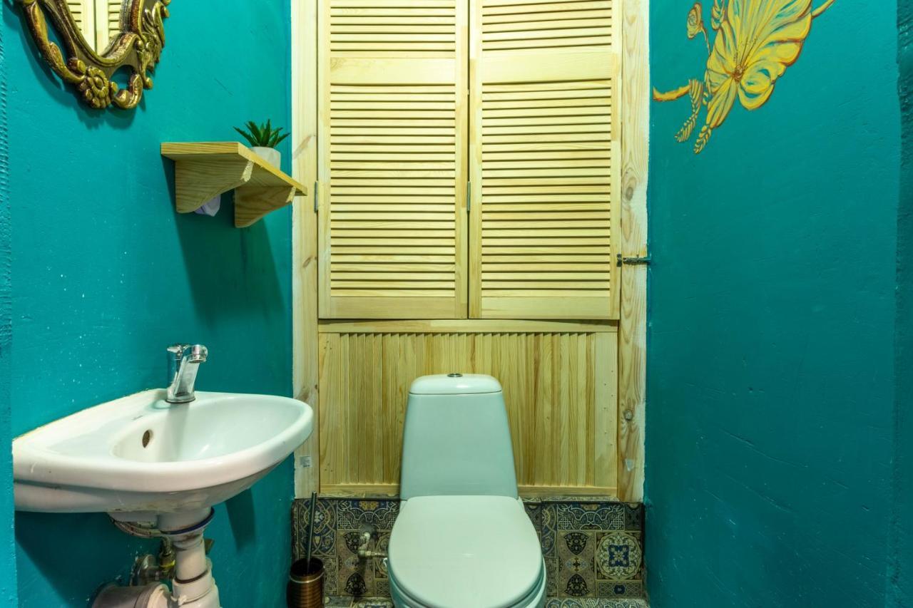 Garis Factory Hostel Kiev Ngoại thất bức ảnh